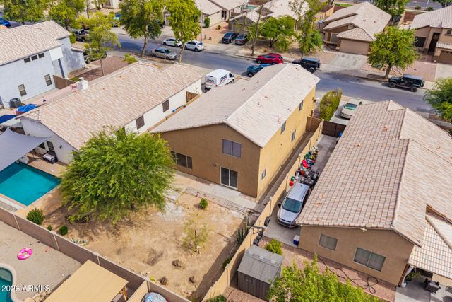 8002 W PRESTON Lane, Phoenix, AZ 85043