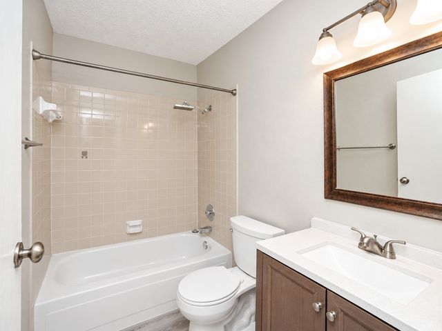 302 Rosemary, Euless, TX 76039