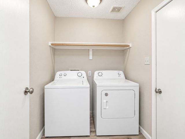 302 Rosemary, Euless, TX 76039