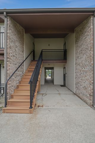 1879 N WATERFRONT DR H, Columbia, MO 65202