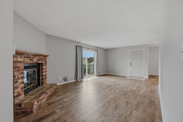 1879 N WATERFRONT DR H, Columbia, MO 65202