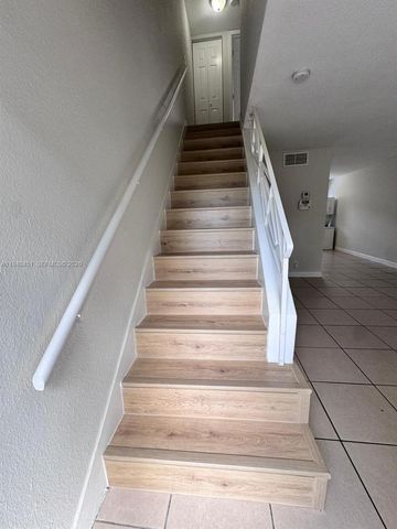 4605 NW 9th Dr 4605, Plantation, FL 33317