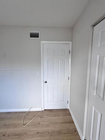 4605 NW 9th Dr 4605, Plantation, FL 33317