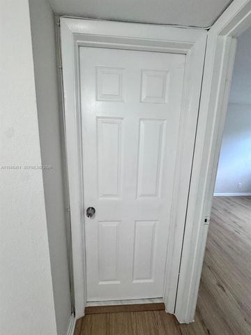 4605 NW 9th Dr 4605, Plantation, FL 33317