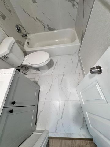 4605 NW 9th Dr 4605, Plantation, FL 33317