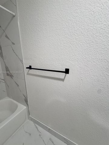 4605 NW 9th Dr 4605, Plantation, FL 33317