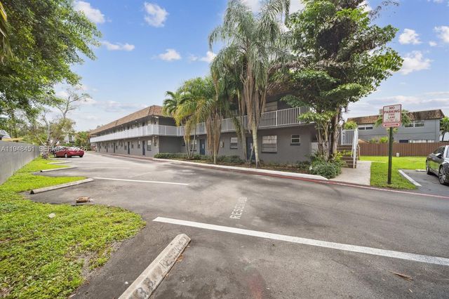 4605 NW 9th Dr 4605, Plantation, FL 33317