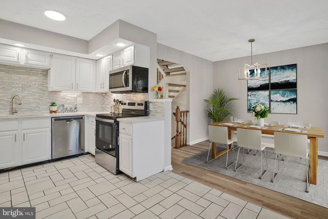 8263 BERRYFIELD DR, Nottingham, MD 21236