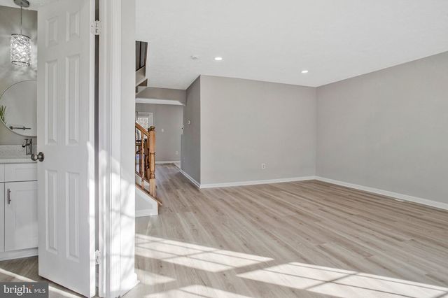 8263 BERRYFIELD DR, Nottingham, MD 21236