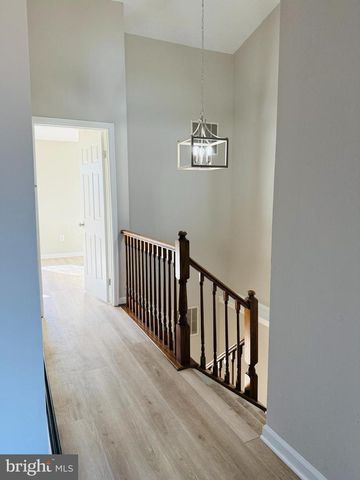 8263 BERRYFIELD DR, Nottingham, MD 21236