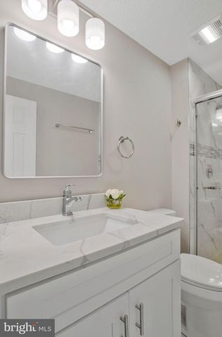 8263 BERRYFIELD DR, Nottingham, MD 21236