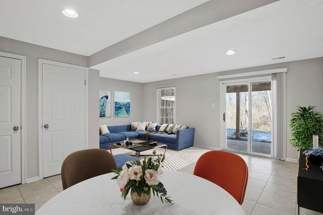 8263 BERRYFIELD DR, Nottingham, MD 21236