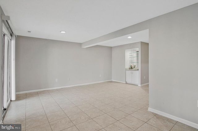 8263 BERRYFIELD DR, Nottingham, MD 21236