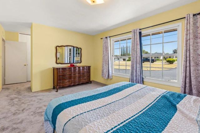 2721 Surrey Lane, Escondido, CA 92029