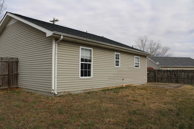2819 Rome Ln, Clarksville, TN 37040