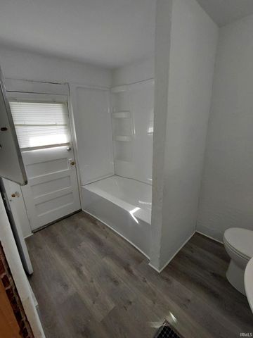 2315 California Avenue, Fort Wayne, IN 46805