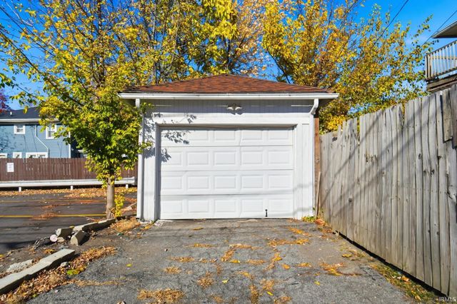 2315 California Avenue, Fort Wayne, IN 46805