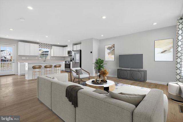 328 CREEKSIDE DR, New Providence, PA 17560