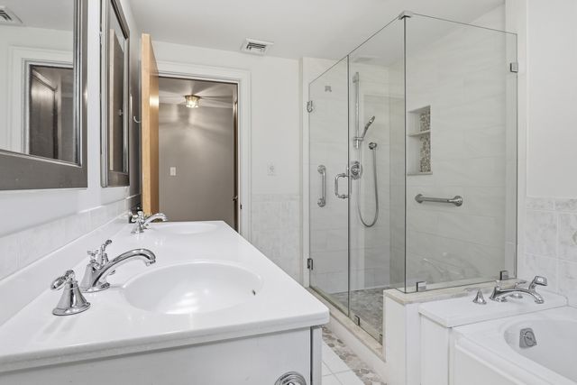 4 Nevada Road, Burlington, MA 01803