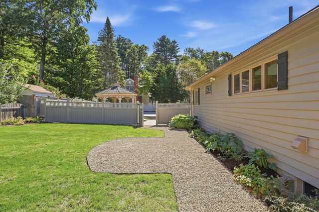4 Nevada Road, Burlington, MA 01803