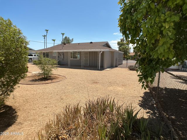 10846 W OAKMONT Drive, Sun City, AZ 85351