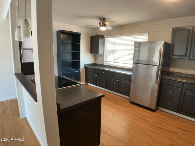 10846 W OAKMONT Drive, Sun City, AZ 85351