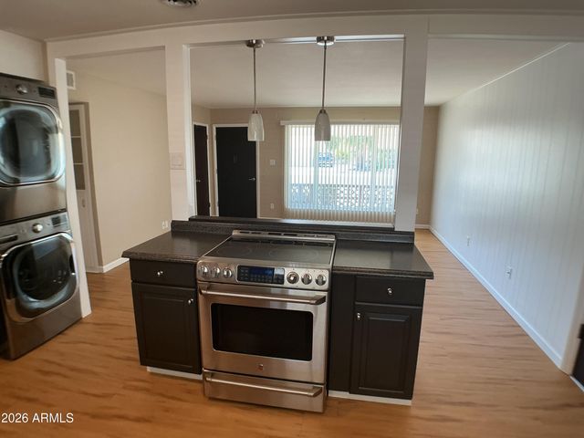 10846 W OAKMONT Drive, Sun City, AZ 85351
