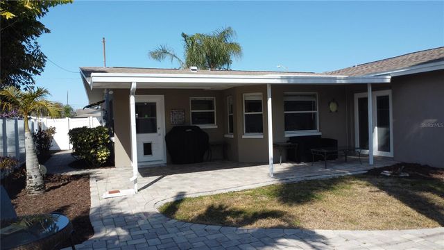 13826 ANTIGUA DRIVE, Seminole, FL 33776