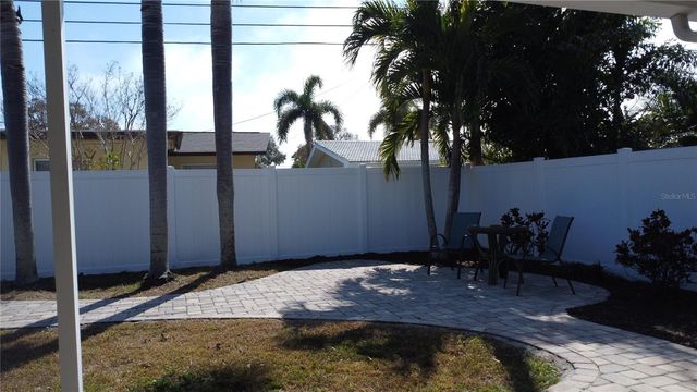 13826 ANTIGUA DRIVE, Seminole, FL 33776