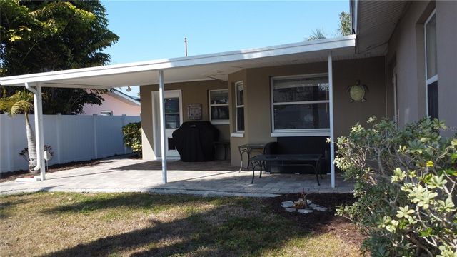 13826 ANTIGUA DRIVE, Seminole, FL 33776