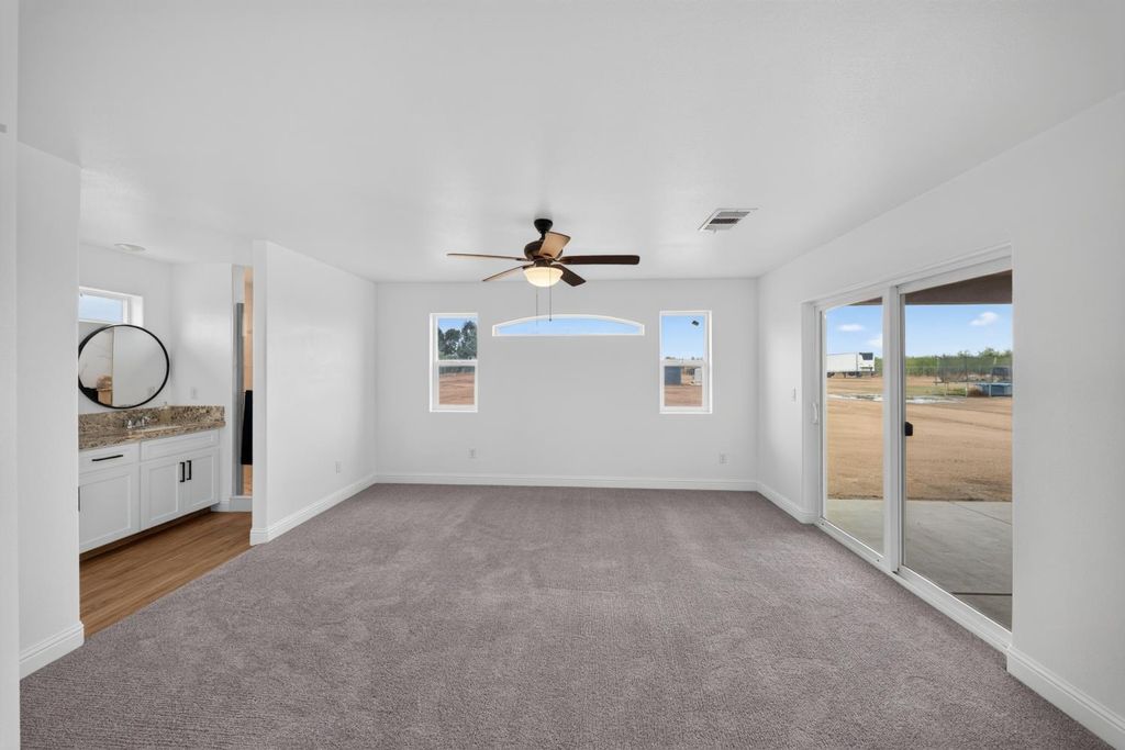 Image 13 of property listing at 18608 Fairfield Drive, Madera, CA 93638