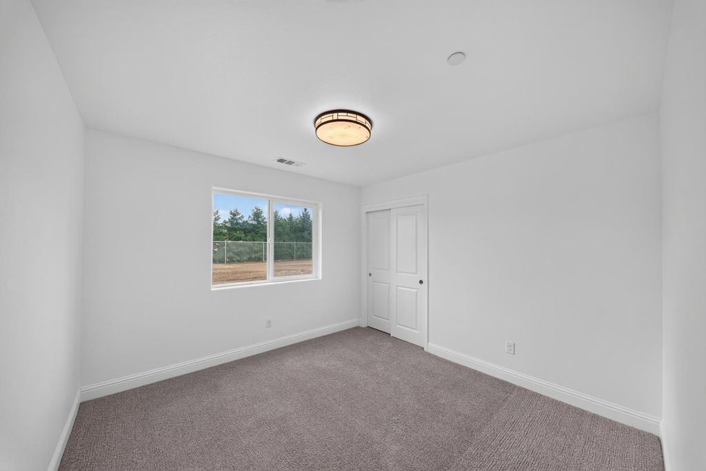 Image 22 of property listing at 18608 Fairfield Drive, Madera, CA 93638