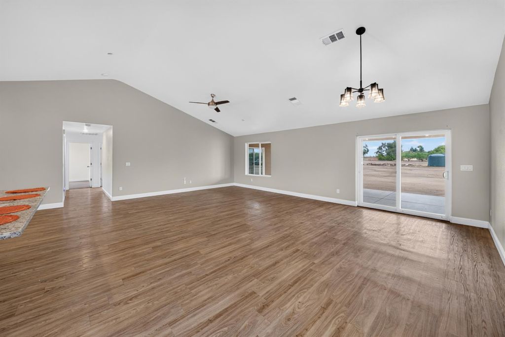 Image 40 of property listing at 18608 Fairfield Drive, Madera, CA 93638