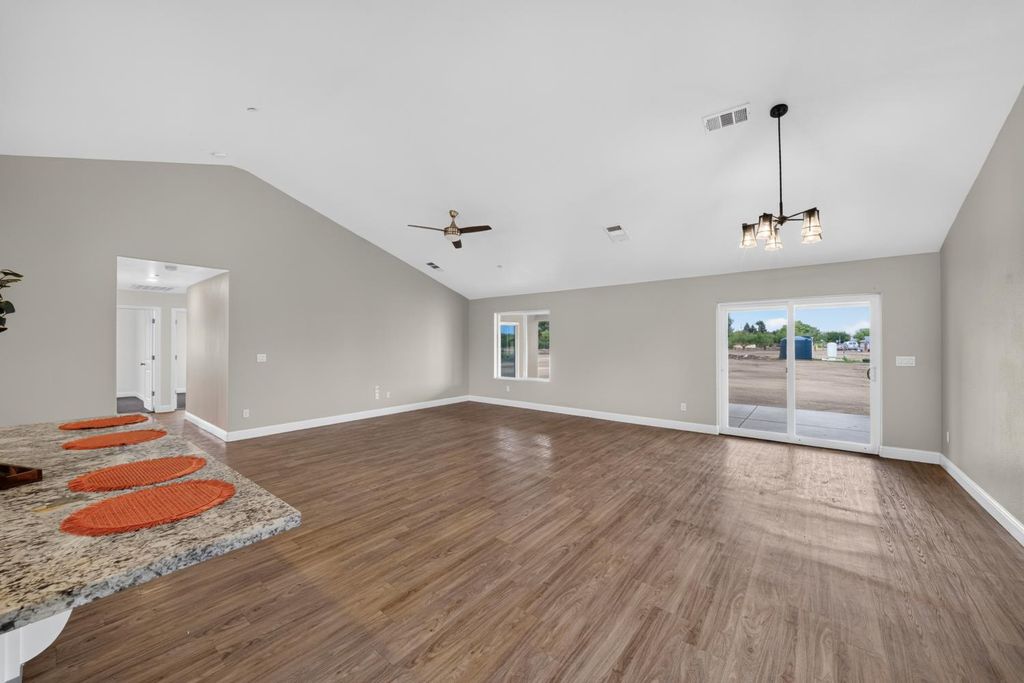 Image 43 of property listing at 18608 Fairfield Drive, Madera, CA 93638