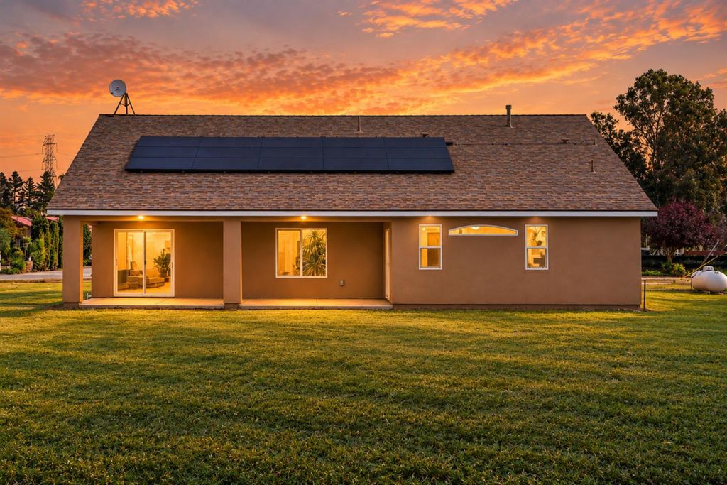 Image 51 of property listing at 18608 Fairfield Drive, Madera, CA 93638