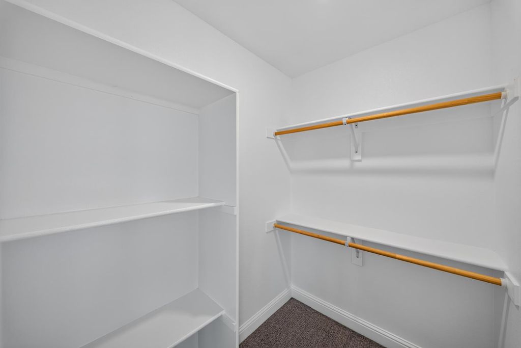 Image 7 of property listing at 18608 Fairfield Drive, Madera, CA 93638