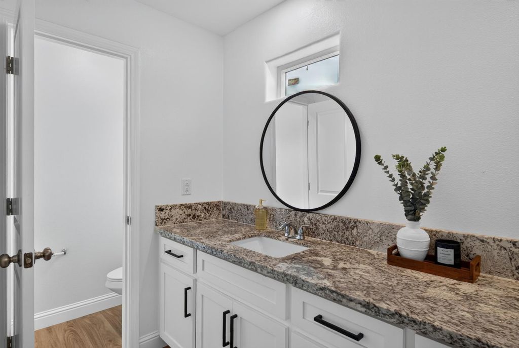 Image 9 of property listing at 18608 Fairfield Drive, Madera, CA 93638