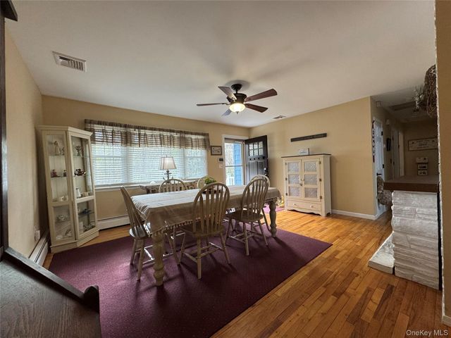 60 Syracuse Avenue, Medford, NY 11763