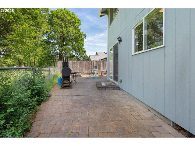 58905 ALEXANDRA Ln, St Helens, OR 97051
