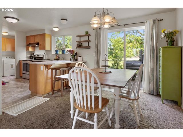 58905 ALEXANDRA Ln, St Helens, OR 97051