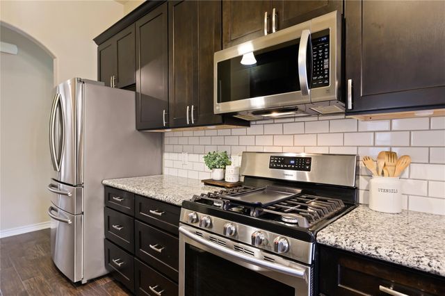 6704 Hidden Colony Lane, Dickinson, TX 77539