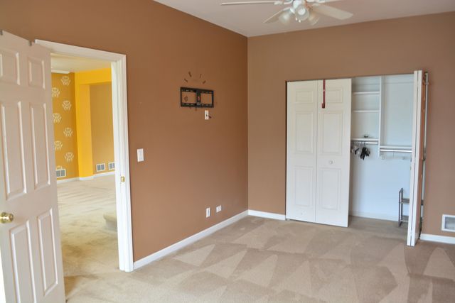 2068 NORWICH Drive, Bartlett, IL 60103