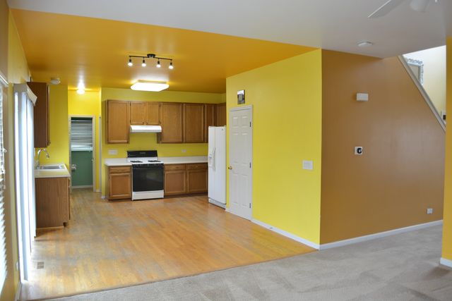 2068 NORWICH Drive, Bartlett, IL 60103