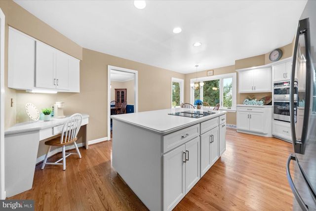 12 LARCHMONT CT, Hockessin, DE 19707