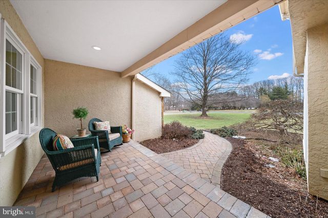 12 LARCHMONT CT, Hockessin, DE 19707