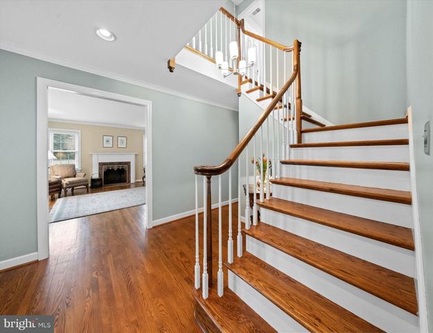 12 LARCHMONT CT, Hockessin, DE 19707