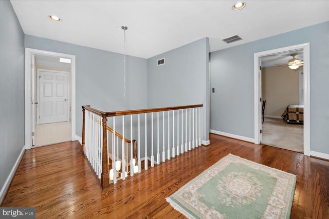 12 LARCHMONT CT, Hockessin, DE 19707