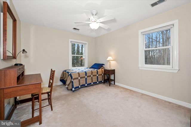 12 LARCHMONT CT, Hockessin, DE 19707