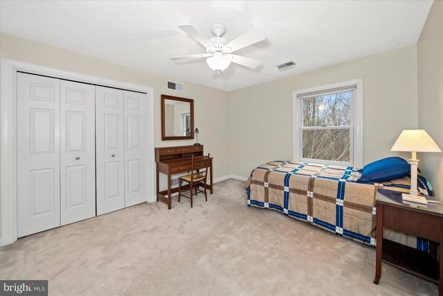 12 LARCHMONT CT, Hockessin, DE 19707