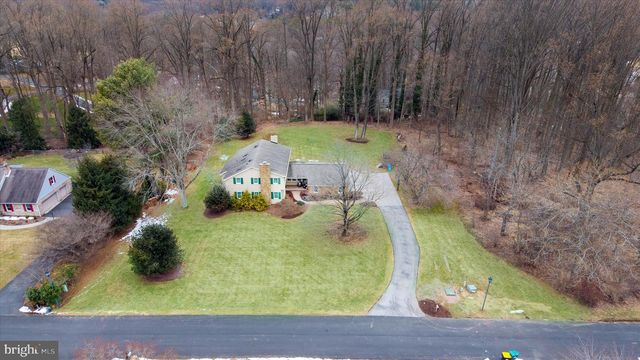 12 LARCHMONT CT, Hockessin, DE 19707
